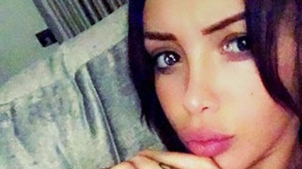 Nabilla dévoile une photo d'elle seins nus sur Snapchat