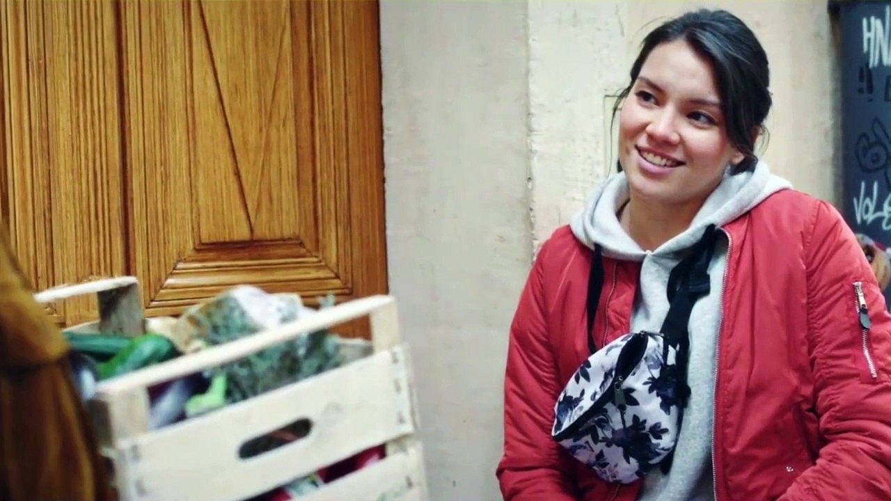 Plus belle la vie : [Indiscrétion] - Rapprochements torrides entre Justine et Baptiste