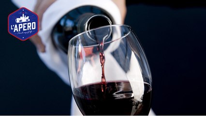 Découvrez la bouteille qui ne goutte pas pour servir le vin parfaitement