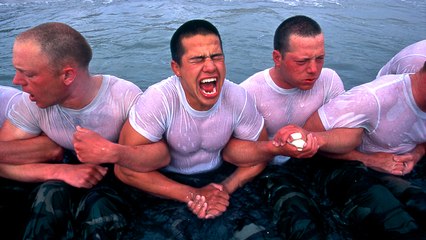 Un ancien membre des Navy Seals dévoile sa méthode pour survivre au manque de sommeil