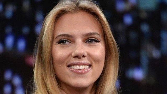 Scarlett Johansson ne pense pas que ce soit natu­rel d’être une personne mono­game