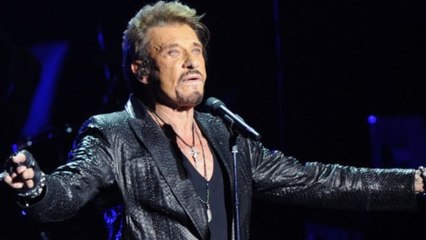 Johnny Hallyday : il annonce être actuellement traité pour un cancer, mais se veut rassurant
