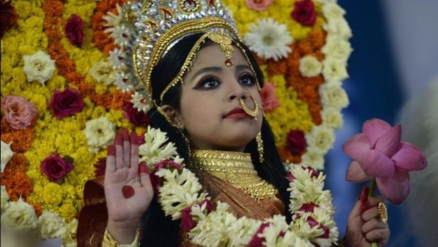 Intronisée déesse vivante, cette fillette de 3 ans va rester enfermée jusqu'à sa puberté