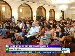 James Gandolfini dikebumikan pada Khamis