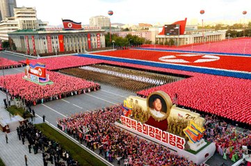 Les images exclusives de la fête en Corée du Nord pour les 72 ans du régime