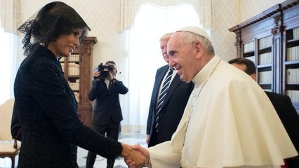 Melania Trump : l'épouse du président a copié le style de Michelle Obama lors de sa rencontre avec le Pape