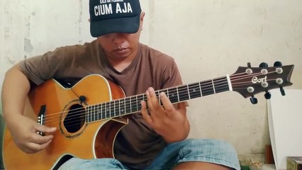 Goosebumps theme song (cover gitar)