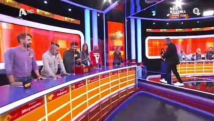 Deal: Πήρε την αντιπροσφορά και απογοητεύτηκε όταν είδε τι είχε το κουτί της
