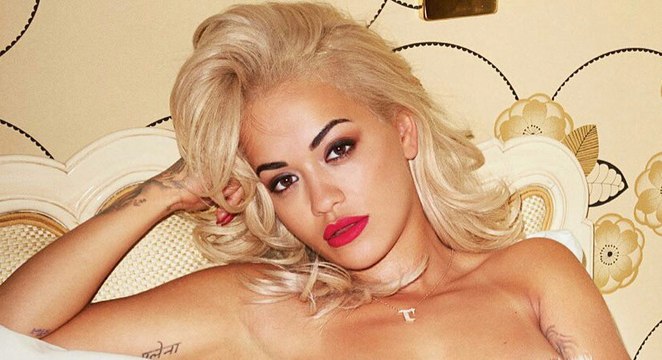 Rita Ora fait un très gros cadeau à ses fans sur Instagram pour fêter l'arrivée de 2018