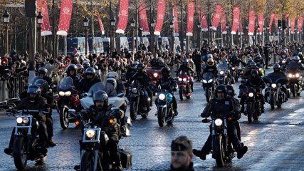 Mort de Johnny Hally­day : une célé­brité s’est glis­sée dans le cortège de motards