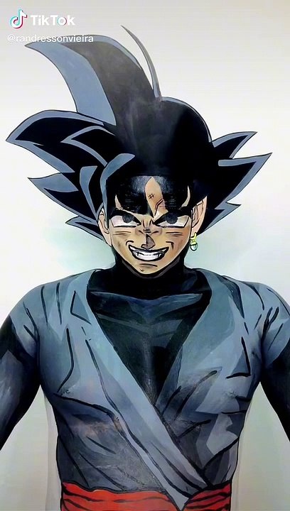 Este artista brasileño es capaz de convertirse en personajes de anime utilizando pintura corporal