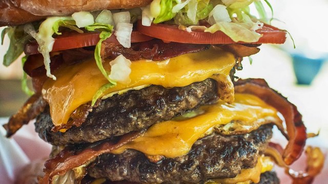 Pourquoi le burger a remplacé le jambon-beurre dans le coeur des Français ?