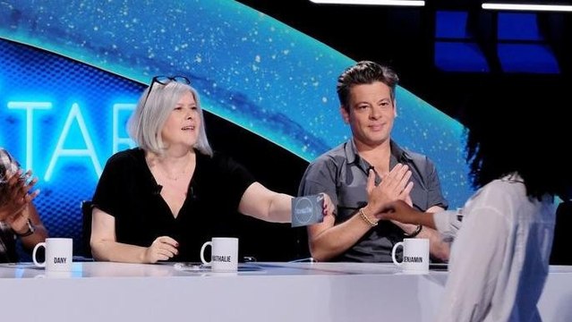Nouvelle Star : un membre du jury tripote les fesses d'un candidat, les internautes crient au harcèlement sexuel