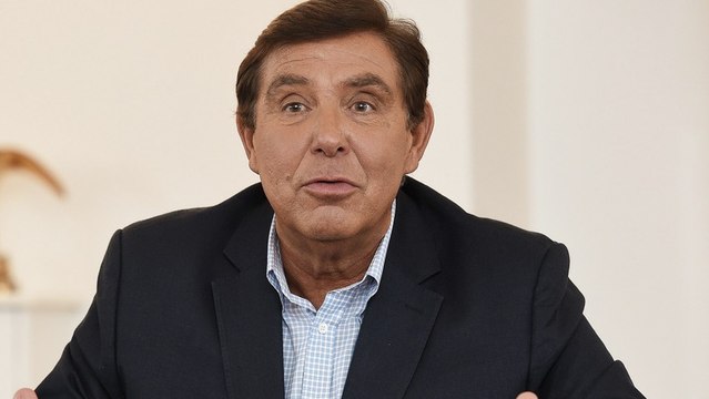 Jean-Pierre Foucault : une animatrice balance sur son comportement odieux, il réplique