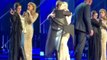 Céline Dion : une fan se jette et s'agrippe à elle en plein concert à Las Vegas !