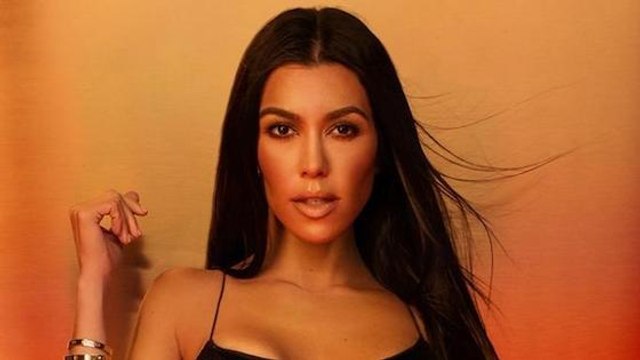 Kourtney Kardashian prend la pose entièrement nue sur Instagram