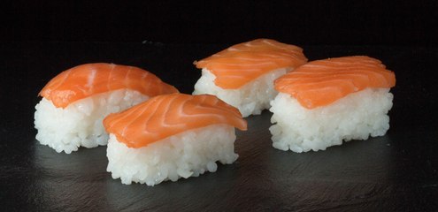 Un homme a été infecté par un ver d'1.70 mètre après avoir consommé des sushis