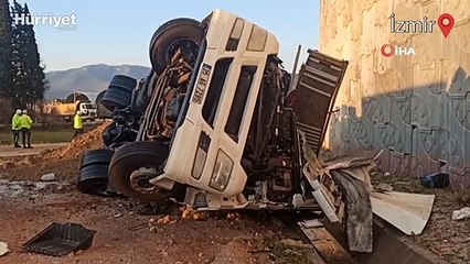 Kamyonla 20 metre yükseklikten düştü, hayatını kaybetti