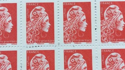 En quoi les timbres postaux révèlent-t-ils la personnalité des présidents de la République ?