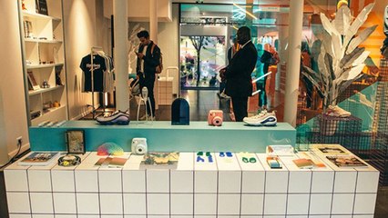 Reebok ouvre un megastore éphémère à Paris et vous offre un aller simple dans les années 90'