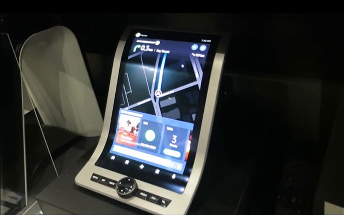 Galaxy X : Samsung présente son écran pliable de 14 pouces