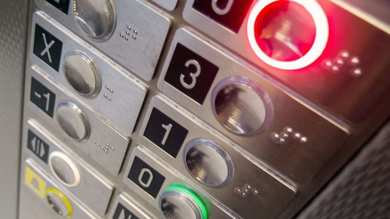 Enfant tué dans un ascenseur à Argenteuil : après l'émotion, les questions, quel est l'état du parc français ?