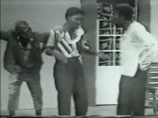 GROUPE NZOI ET GROUPE MANGOBO DANS MOZIKI EMATA 1