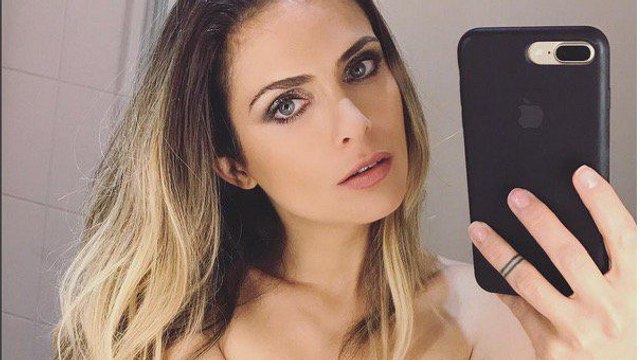 Clara Morgane montre ses fesses en toute petite tenue, la photo qui enflamme le web