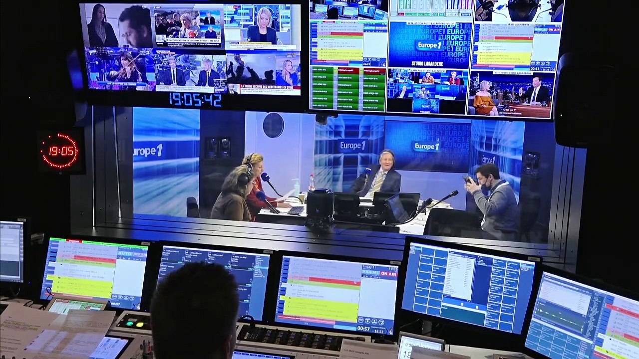 Ukraine : ce qu'il faut retenir du sommet de crise des 27 à Versailles