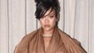 Rihanna en dévoile (beaucoup) trop à Coachella avec sa robe transparente