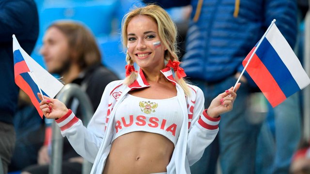 Coupe du monde 2018 : la supportrice qui avait fait le buzz lors de la cérémonie d'ouverture était une actrice X