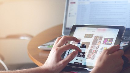 Deux tiers des internautes dépendants des écrans : quelle méthode pour décrocher ?