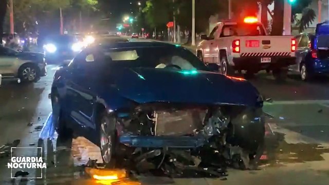 Joven de 17 años, circulaba a exceso de velocidad provocó un impresionante choque en López Mateos