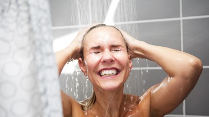 Se laver seulement deux fois par semaine est recommandé pour votre corps