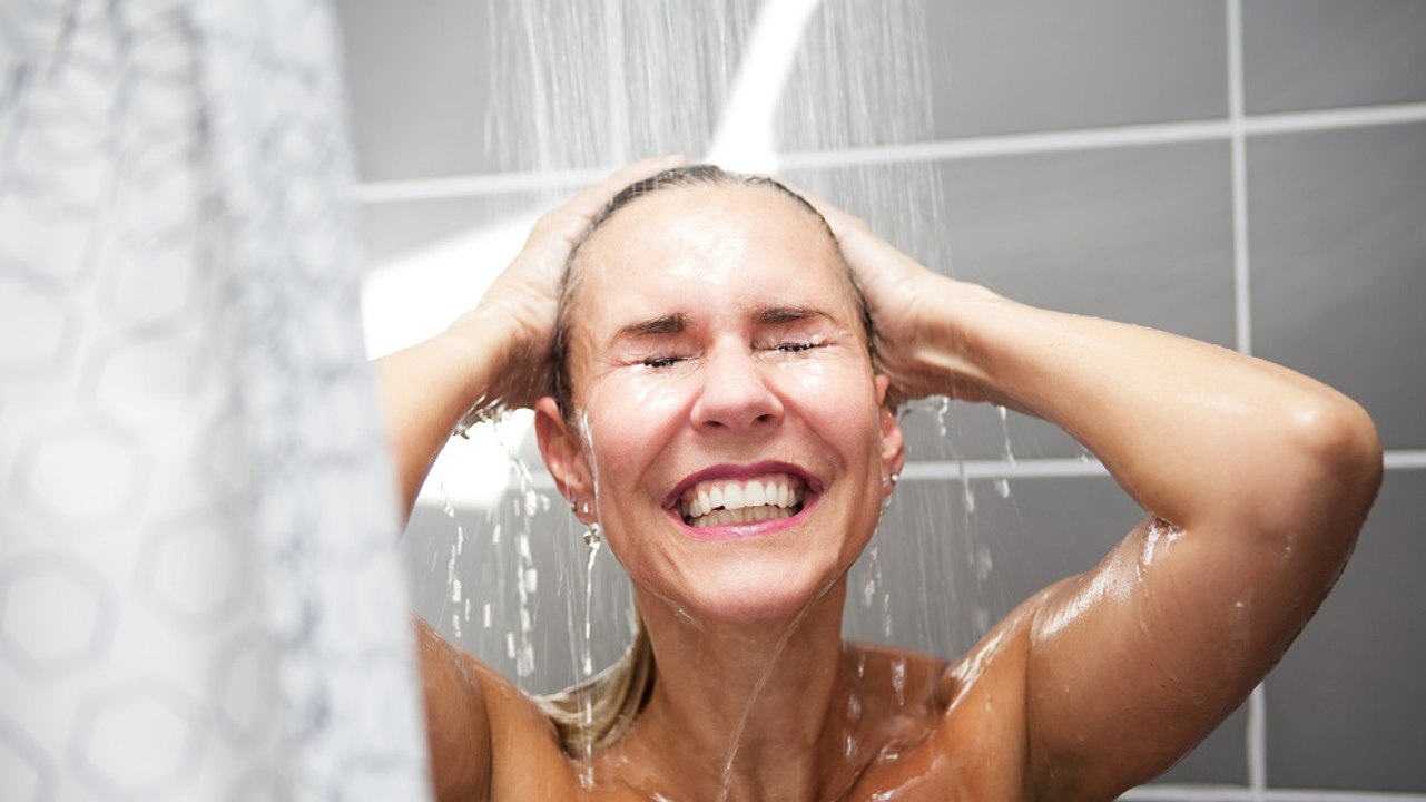 Se laver seulement deux fois par semaine est recommandé pour votre corps