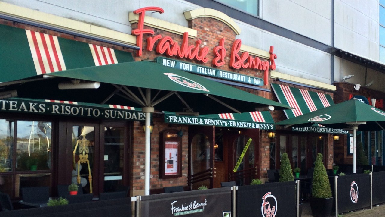 Déconnexion : au Royaume-Uni, les smartphones sont interdits à table chez Frankie & Benny's
