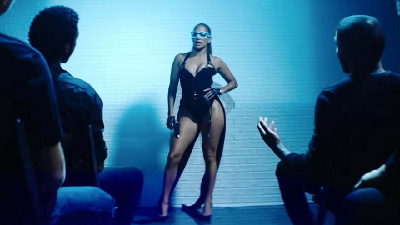 J-Lo incendiaire dans le clip remix de Te Bote