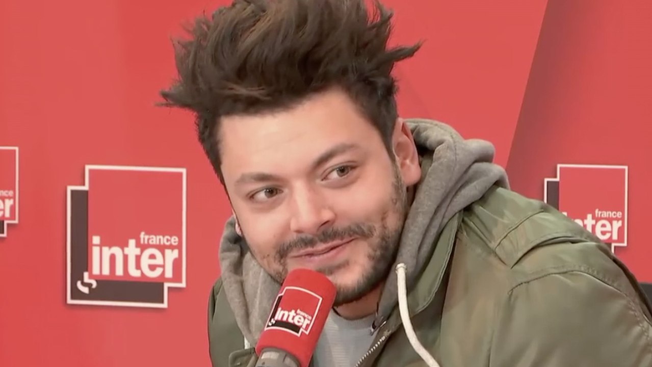 Kev Adams : l'acteur mal à l'aise après une blague sur son couple avec Iris Mittenaere sur France Inter