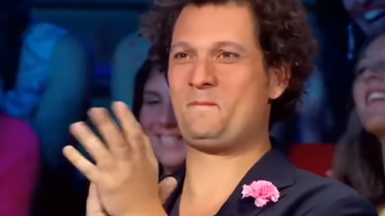 La France a un incroyable talent : Eric Antoine fait une blague sur Gilbert Rozon et provoque un fou rire