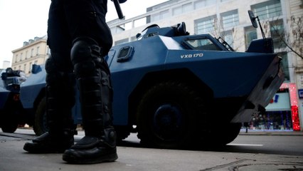 Une "arme secrète" à n'utiliser "qu'en dernier recours" dans les blindés de la gendarmerie à Paris ?