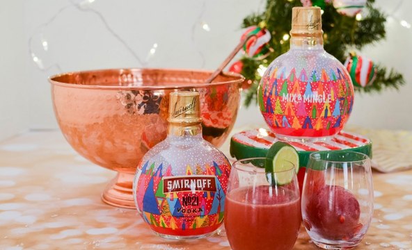 Smirnoff lance sa déco boules de Noel remplies de vodka !