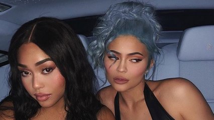 Kylie Jenner affiche un décolleté vertigineux