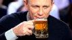Daniel Craig peut boire 18 pintes en 30 minutes pour échapper aux fans dans les pubs