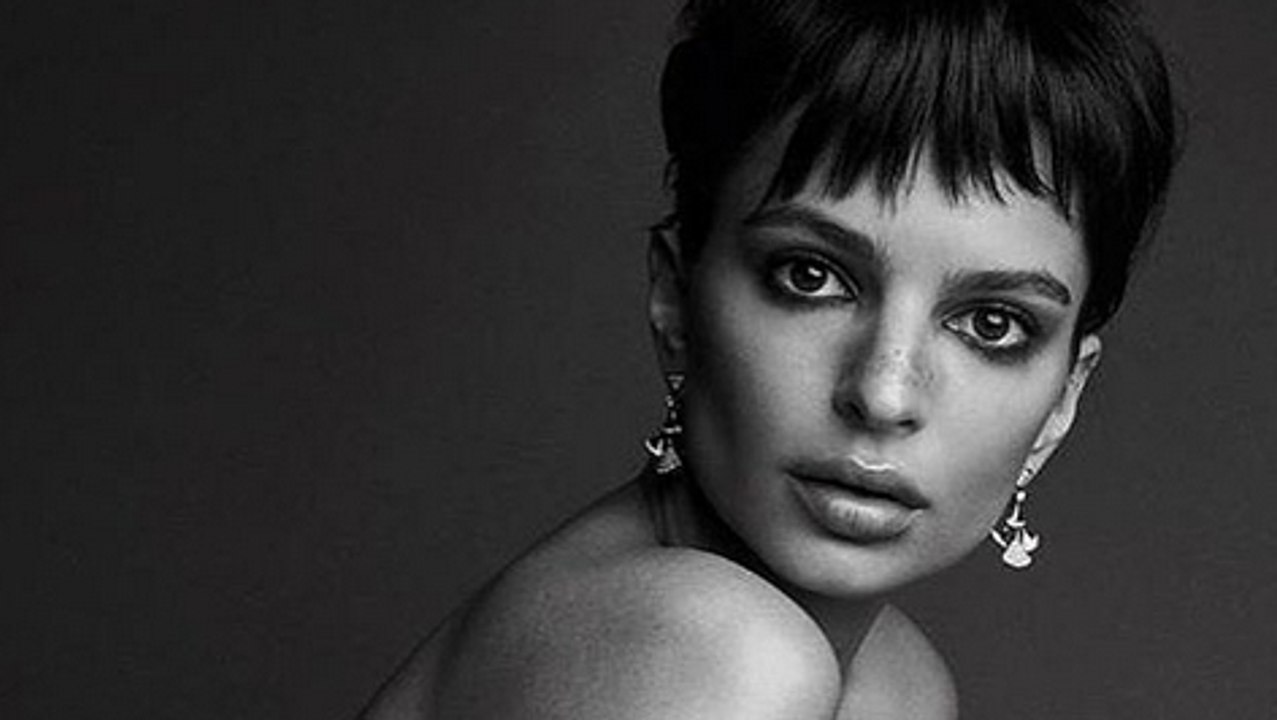 Emily Ratajkowski floute sa dernière publication sur Instagram pour échapper à la censure