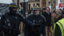 Gilets jaunes : des CRS se battent entre eux