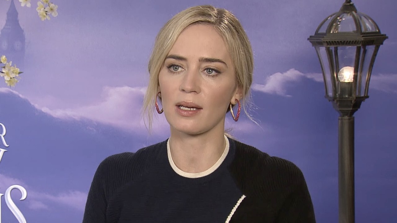 "Les chorégraphies ? C'est plus facile quand on est en baskets" : les confidences d'Emily Blunt pour la sortie du film "Le Retour de Mary Poppins"