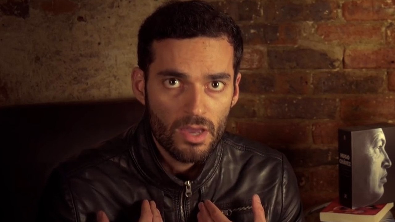 Qui est Vincent Lapierre, le journaliste "chouchou" des Gilets jaunes, proche d'Alain Soral et Dieudonné ?