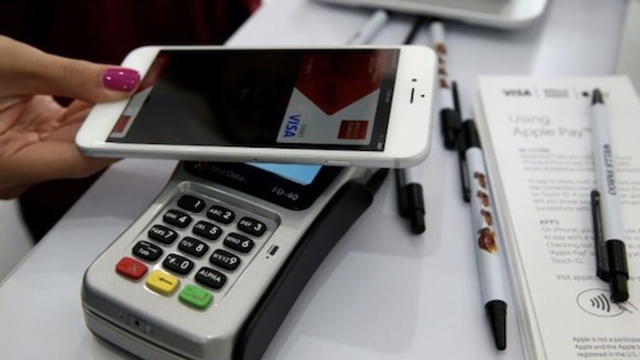 Arnaque à la carte bleue : attention au paiement sans contact sur les plages