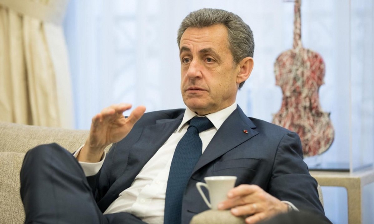 Politique : Nicolas Sarkozy veut qu'on l'appelle "Monsieur le Président"