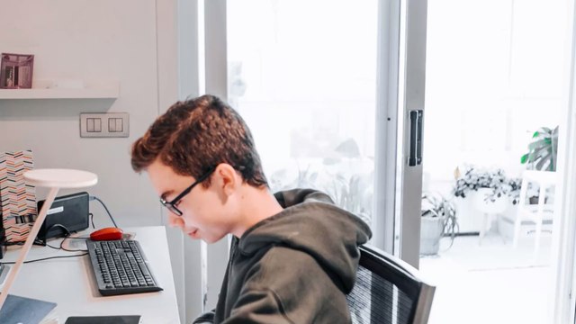 France : Un élève ramène un obus de mortier en cours d'histoire, le collège est évacué